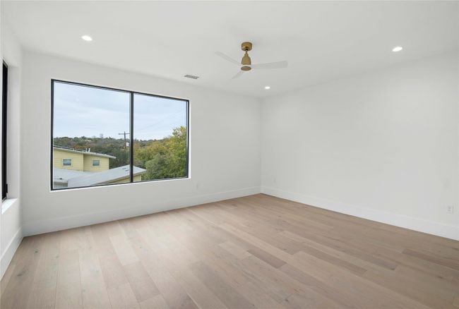 2401 Oakhaven Cir, House other with 5 bedrooms, 5 bathrooms and 3 parking in Austin TX | Image 30