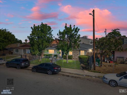 712 Knotts Street, Bakersfield, CA, 93305 | Card Image