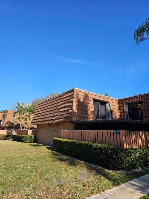 209 Charter Way, West Palm Beach, FL, 33407-6645 | Card Image