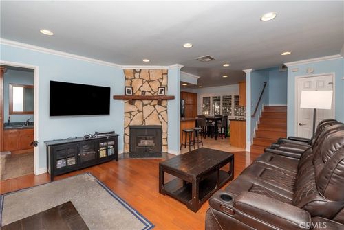 apt-10-4345 W 154th St, Lawndale, CA, 90260-2156 | Card Image