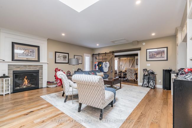 114 Bay St, House other with 5 bedrooms, 4 bathrooms and 9 parking in Victoria Harbour ON | Image 17