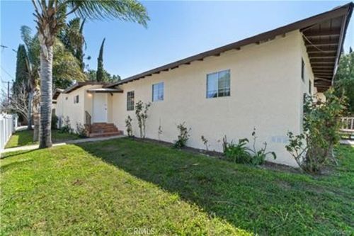 7958 Tampa Ave, Reseda, CA, 91335-1148 | Card Image
