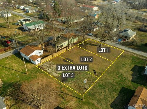 432 Anderson St, Carlinville, IL, 62626-1204 | Card Image