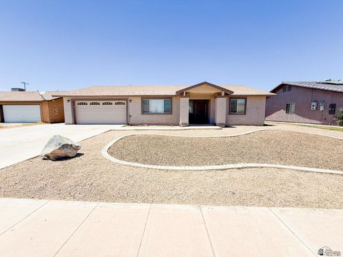 3016 W 24th Pl, Yuma, AZ, 85364-6818 | Card Image
