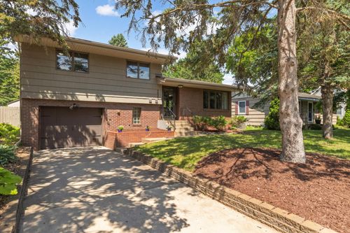 4835 Carolyn Ln, White Bear Lake, MN, 55110-2908 | Card Image