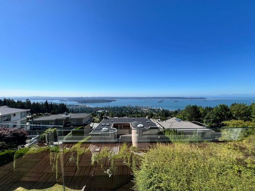 1538 Chippendale Crt, West Vancouver, BC, V7S3G6 | Card Image