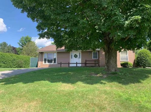 8 Charter Hill Dr, Rutland, VT, 05701-3750 | Card Image