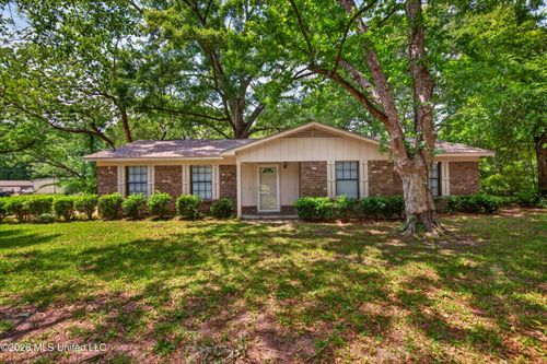 21601 Magnolia Springs Rd, Moss Point, MS, 39562-9343 | Card Image