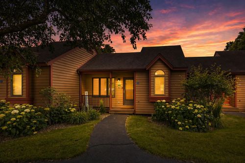 23 Oak Glen Dr, Galena, IL, 61036-8667 | Card Image