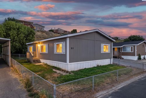 85 Ridgecliff Dr, Richland, WA, 99352-9148 | Card Image
