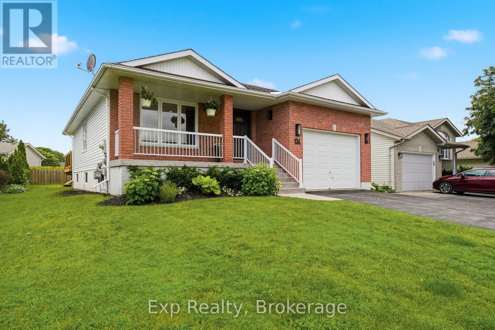 Residential in Belleville (Belleville Ward) 2
