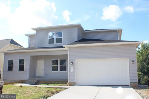 211 Princess Caroline Ct, Edinburg, VA, 22824-9403 | Card Image