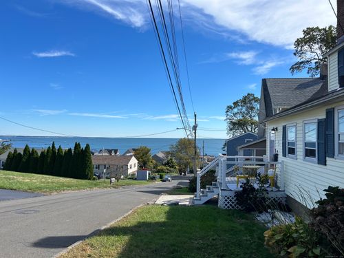 32 Burwell Ave, Milford, CT, 06460-7821 | Card Image