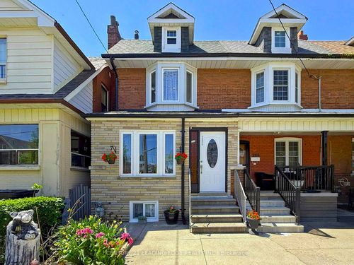 286 Glenholme Ave, York, ON, M6E3C8 | Card Image