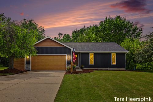 6237 Arroyo Vista Dr, Rockford, MI, 49341-9485 | Card Image