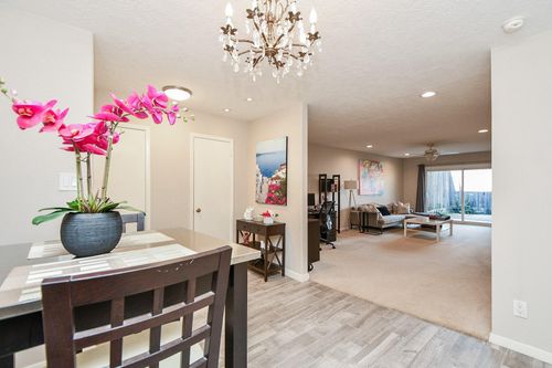 a6-2700 Bellefontaine St, Houston, TX, 77025-1668 | Card Image