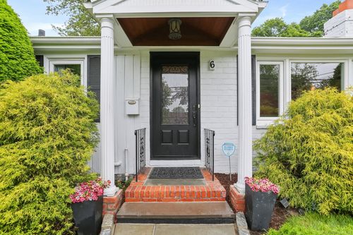 6 Byrd Rd, Norwalk, CT, 06850-2828 | Card Image