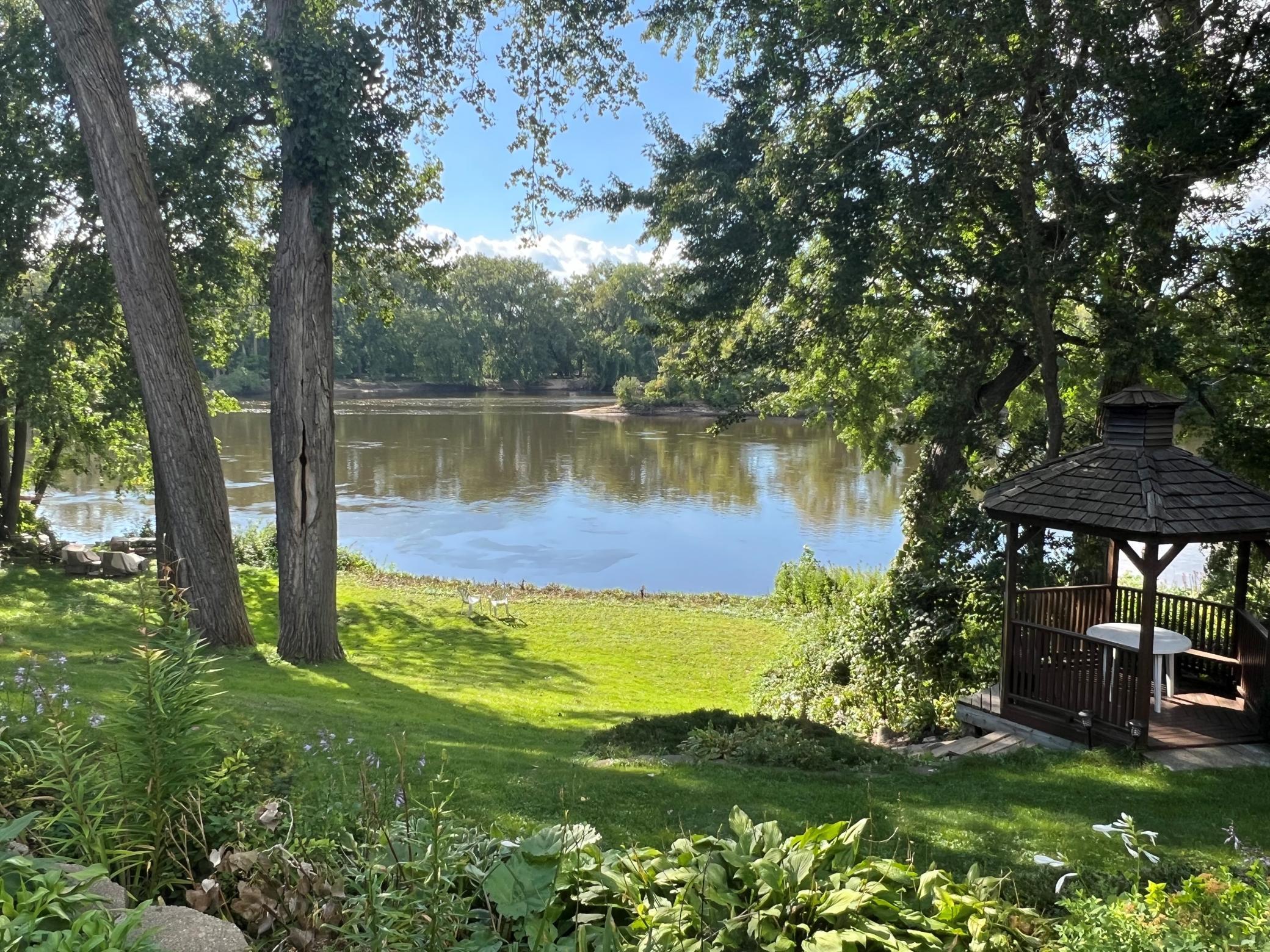 Riverview Ter, Minneapolis, MN 55432