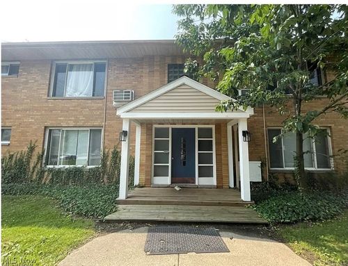 1560 Wagar Rd, Rocky River, OH, 44116-2354 | Card Image