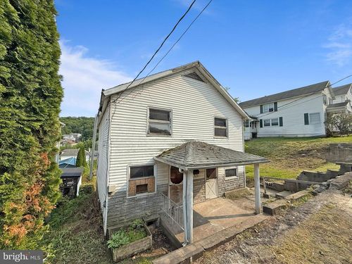 71 W Enterprise St, Glen Lyon, PA, 18617-1008 | Card Image