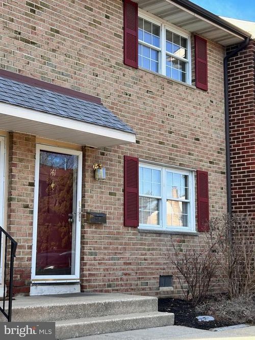 141 Eaves Mill Rd, MEDFORD, NJ, 08055-2348 | Card Image