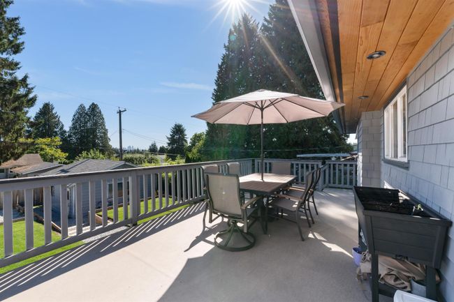 409 W 27 Th Street, House other with 4 bedrooms, 2 bathrooms and 2 parking in North Vancouver BC | Image 16