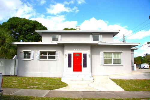 5701 N Flagler Dr, West Palm Beach, FL, 33407-2533 | Card Image