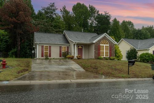 2716 Rabbit Ridge Dr, Bessemer City, NC, 28016-6820 | Card Image