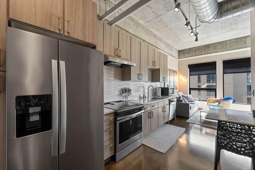 302-728 3rd St N, Minneapolis, MN, 55401-5513 | Card Image