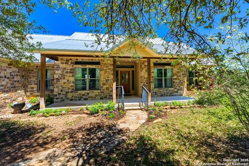 120 Amber Crk, Burnet, TX, 78611-5952 | Card Image