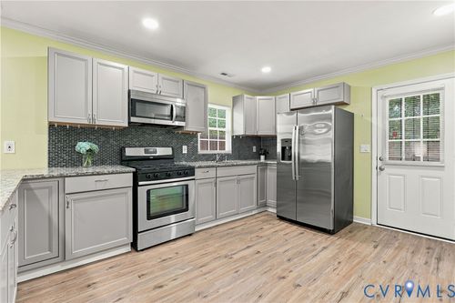 1348 Custer St, Petersburg, VA, 23803-5555 | Card Image