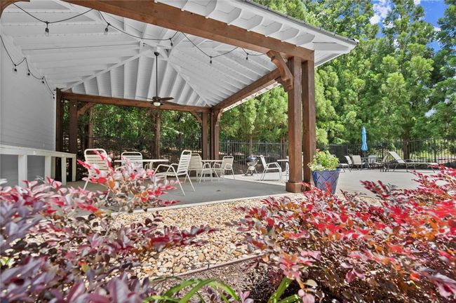 3330 Overland Dr, Condo with 2 bedrooms, 3 bathrooms and 2 parking in Roswell GA | Image 41