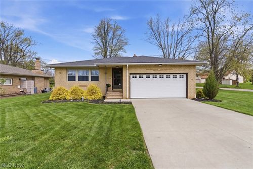 14580 Whitney Rd, Strongsville, OH, 44136-1900 | Card Image