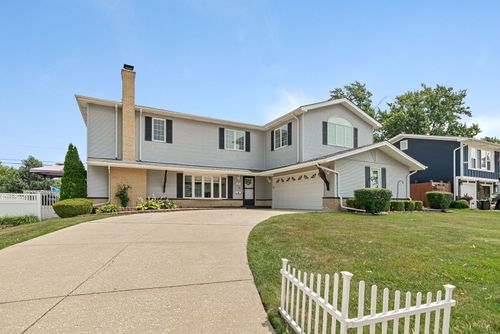 15317 Las Robles St, Oak Forest, IL, 60452-1741 | Card Image