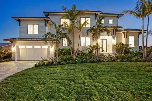 524 Halyard Ln, Longboat Key, FL, 34228-3712 | Card Image