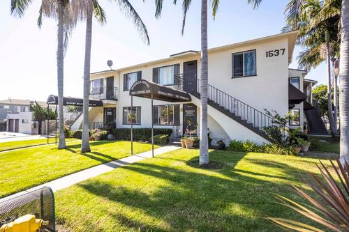 h-1537 Rosecrans St, San Diego, CA, 92106-4408 | Card Image