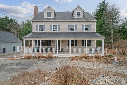 15 Rockland St, Hanover, MA, 02339-2220 | Card Image