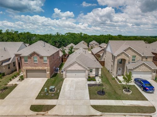 3916 Oak Creek Cir, Denison, TX, 75020-8002 | Card Image