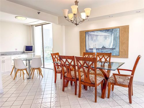 apt-9d-19707 Turnberry Way, Aventura, FL, 33180-2502 | Card Image
