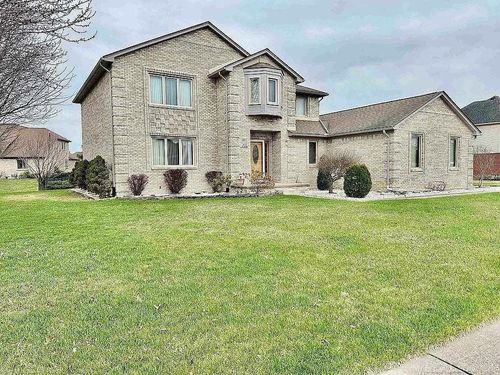 47630 Robins Nest Dr, Shelby Township, MI, 48315-5019 | Card Image