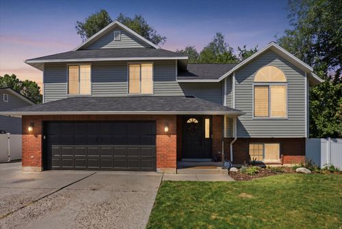 522 S Country Creek Dr, Layton, UT, 84041-4245 | Card Image