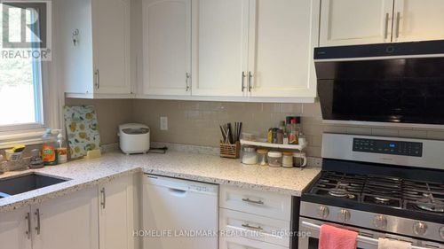 3153 Colonial Dr, Mississauga, ON, L5L5L2 | Card Image