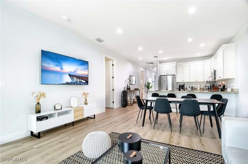 1147 Steeves Ave, NAPLES, FL, 34104-4507 | Card Image