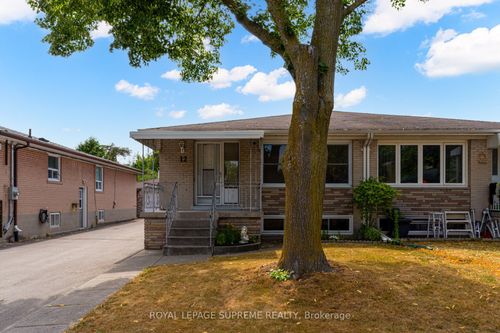 12 Cameo Cres, York, ON, M6N2K5 | Card Image