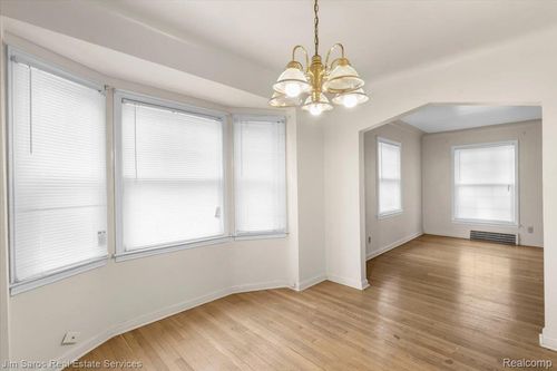 2039 Ewald Cir, Detroit, MI, 48238-2723 | Card Image