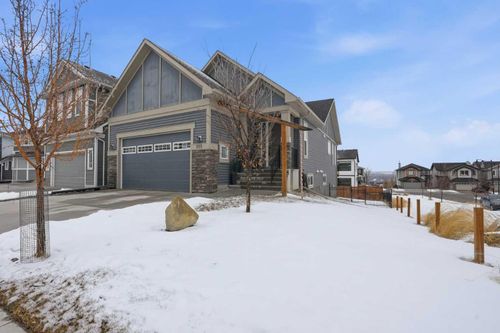 111 Crestridge View Sw, Calgary, AB, T3B1G8 | Card Image