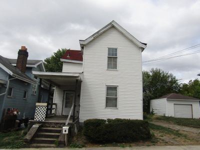 61 Cleveland Ave, House other with 2 bedrooms, 1 bathrooms and 1 parking in Uniontown PA | Image 1