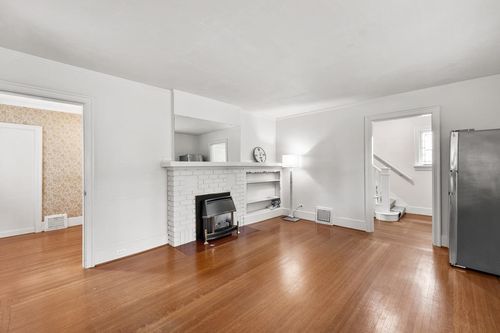 4879 Collingwood St, Vancouver, BC, V6S2B5 | Card Image
