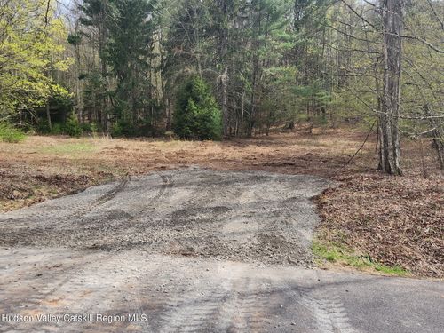 44 Oakridge Rd, Greenfield Park, NY, 12435-5413 | Card Image