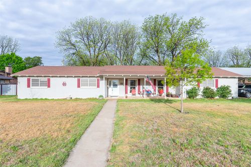 1807 N Avenue F, Haskell, TX, 79521-3031 | Card Image